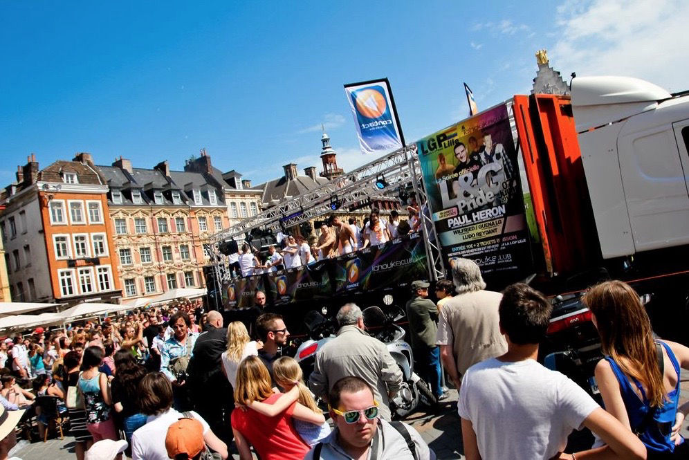 Sonorisation et création de deux char à l'occasion de la Gay Pride avec Contact FM radio des Hauts de France